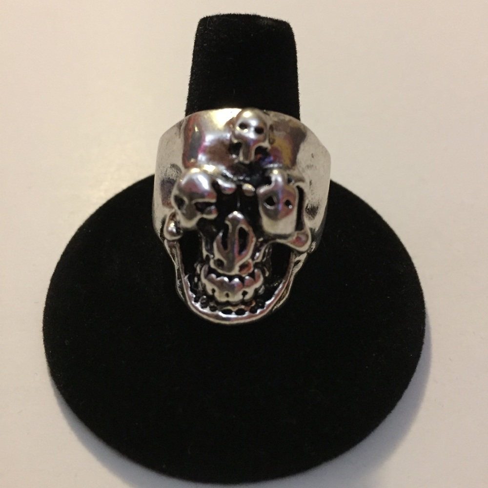 Rings - Picture 3 of 8